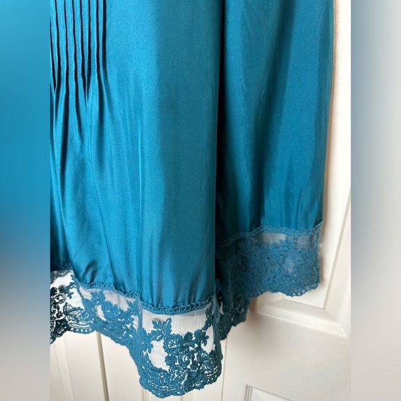 SUNDANCE Catalog 100% Silk Lorelei Tunic Top Blouse Shirt Lace Trim Pin Tuck - Picture 4 of 10